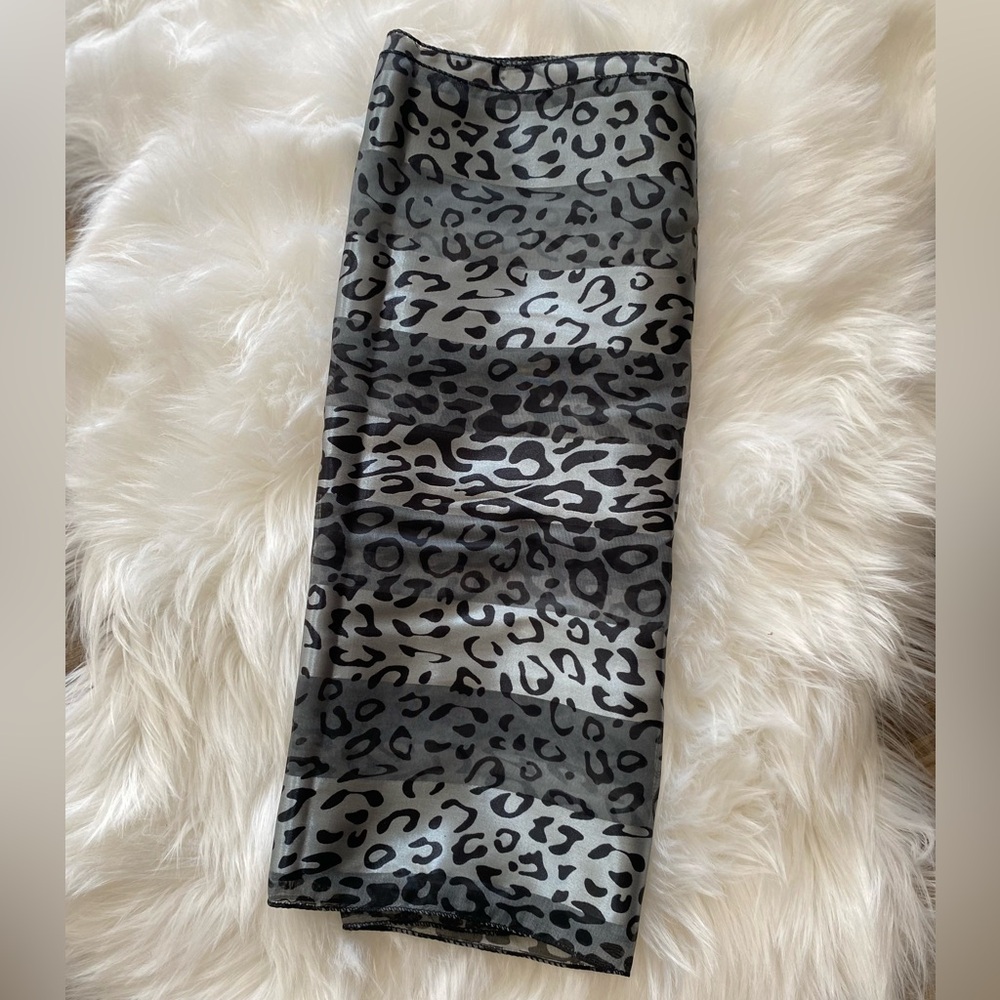 LVLX SILK ANIMAL PRINT SCARF